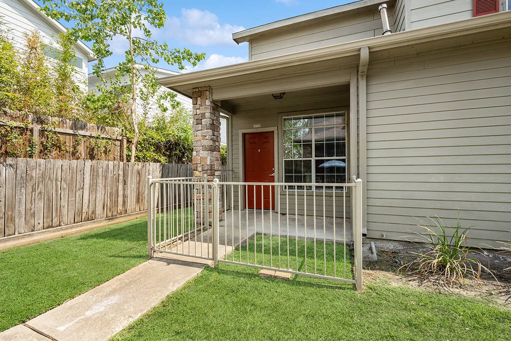 Exterior of apartment at Fountains at Tidwell and The Enclave in Houston TX
